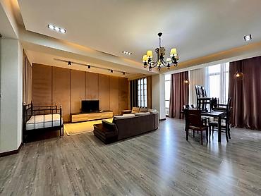 на год: For rent spacious 2 bedroom apartment located at 84 Umetalieva / — 3