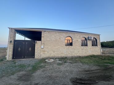 günəşlidə həyət evləri: Satılır: geniş və işıqlı fərdi kürsülü, yaşayış evi 2 qat kubiklə