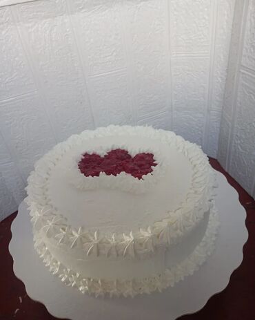 Usluge u domaćinstvu: Domaci kolaci i torte od najkvalitetnijih materijala, slane torte i