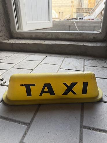 old man: Жёлтый плафон «TAXI» для крыши автомобиля.
Шашка фишка для такси — 1