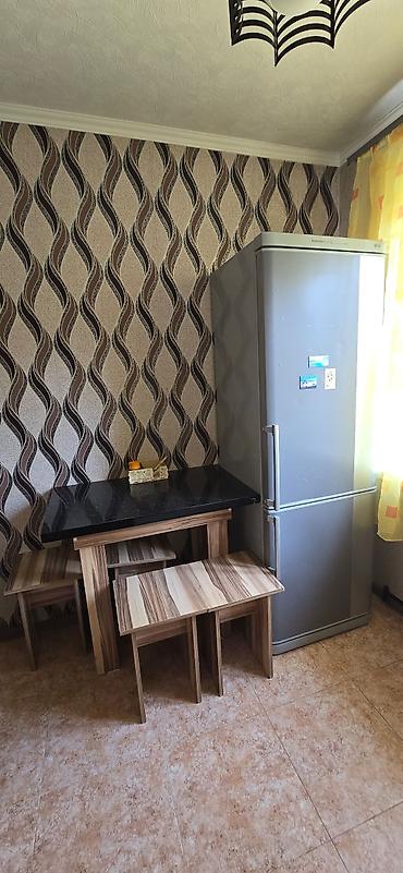Продажа квартир: 1 комната, 32 м², 7 мкр 104 серия, 4 этаж — 5