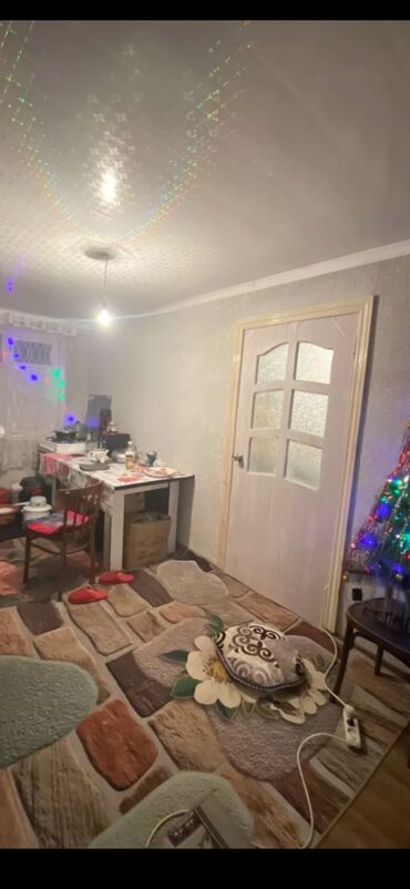 элитные дома в бишкеке: 45 м², 3 комнаты, Парковка, Забор, огорожен