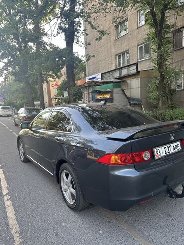 Honda: Honda Accord: 2004 г., 2 л, Автомат, Бензин, Седан