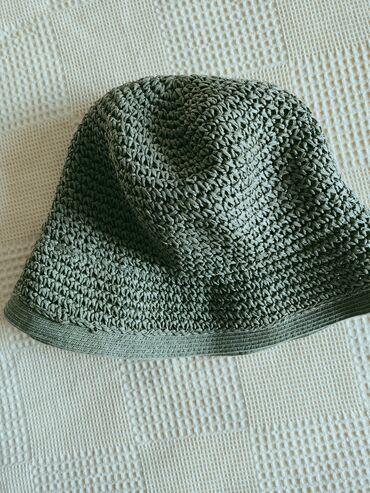 Шарфы, палантины: 1)Новые шарфы.
2) Шапка.
3) Шляпа — 12