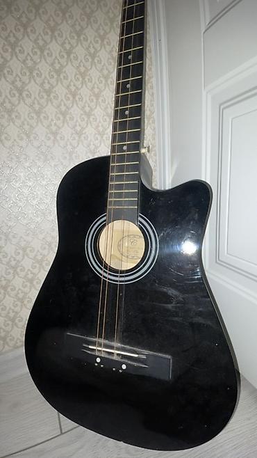 Гитары: Акустическая гитара Chord, форма дредноут с вырезом (cutaway), цвет — — 1