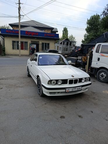 бмв 34 автомобиль: BMW 5 series: 1989 г., 2.5 л, Механика, Бензин, Седан