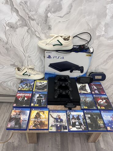 айфон дешево купить: PlayStation 4 Идеальный Всё оригинальное Псп тоже отдам надо