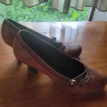 Отдам даром: Отдам даром кожанные туфли от бренда Марко Този. Размер 37