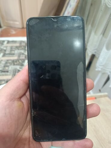 холодильное оборудование бишкек: Redmi, Redmi A3, Колдонулган, түсү - Кара, 2 SIM