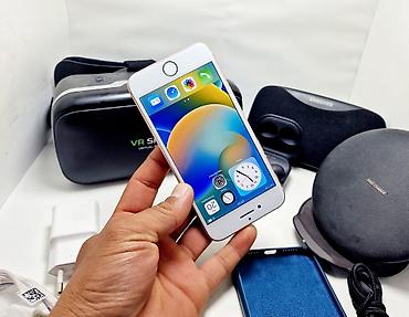 Apple iPhone: IPhone 8, Б/у, 64 ГБ, Золотой, Зарядное устройство, 100 % — 7