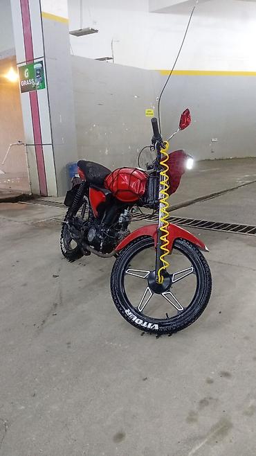 Мотоциклы: Qırmızı rəngli şəhər tipli motosiklet Texniki xüsusiyyətlər və — 1