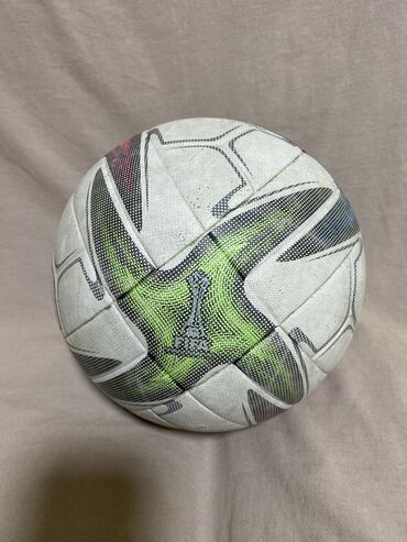 футбольные мячи бишкек: Футбольный мяч адидас не взорваный, хорошее состояние