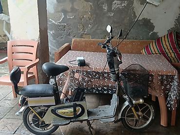 2 tekerli scooter: Elektrikli velosiped/skuter - Şəhərdaxili sürüş üçün yığcam — 2