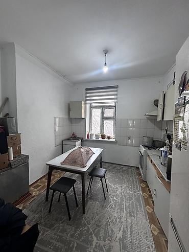 70000: 2 комнаты, 56 м², Пишпек Сталинка, 2 этаж, Косметический ремонт — 4