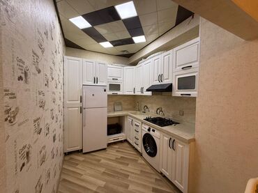 Uzunmüddətli kirayə mənzillər: 1 nəfər otaq yoldaşı lazımdır . Evdə 3 nəfər qız qalır ümumilikdə 4 — 5