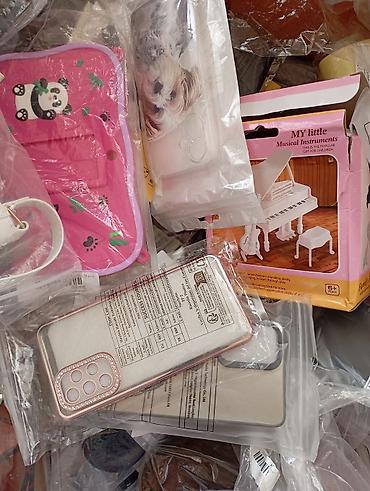 Rančevi, torbe i koferi: Set torbi – 3 komada 1) Dečji ranac sa likom Minnie - Prednja strana — 29