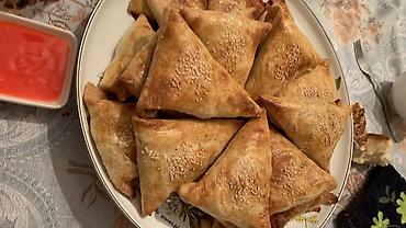 сыр тофу: Пеку на заказ слоёные самсы с румяной корочкой и посыпкой из кунжута — 1