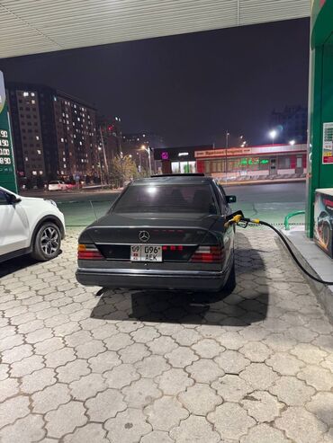 зеркало задного вида: Mercedes-Benz W124: 1991 г., 2 л, Механика, Бензин, Седан