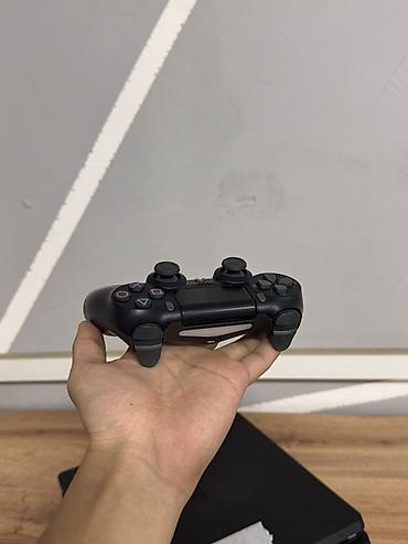 nintendo controller: PlayStation 4 Slim + 2 геймпада DualShock 4 Комплект: - Консоль Sony — 4