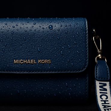 молодежная одежда: Оригинальная женская барсетка Michael Kors Продаю стильную и