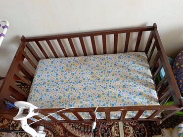 купить детский стульчик: Балдар үчүн шезлонг, Колдонулган, Термелген отургуч, Жыгач, түсү - Күрөң
