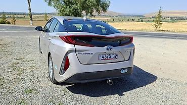 camry 2010: Toyota Prius: 2020 г., 1.8 л, Вариатор, Гибрид, Лифтбек — 4