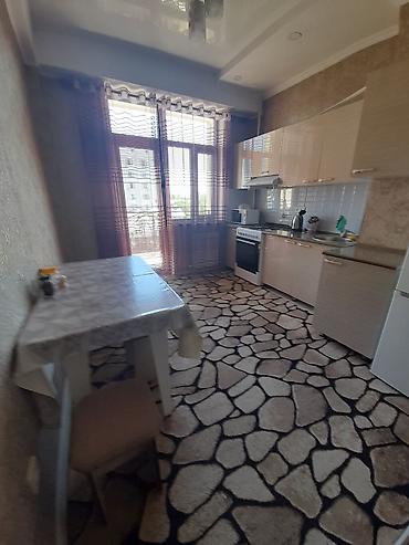 Посуточная аренда квартир: 1 комната, Душевая кабина, Постельное белье, Кондиционер — 4