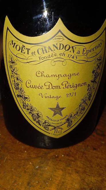 originalne slike: Dom Pérignon Vintage 1971 Champagne (Sa kutijom) — 4