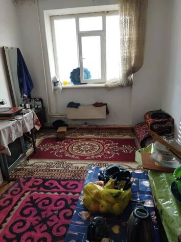 без хозян квартира: 1 комната, 14 м², Общежитие и гостиничного типа, 4 этаж