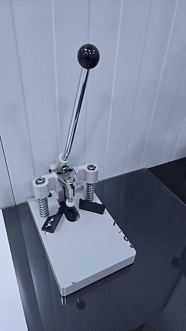 Kəsmə qalınlığı: 30mm Komplektdə 2 bıçaq Metal gövdə Künc kəsən lalafo.az -da Kəsmə qalınlığı: 30mm Komplektdə 2 bıçaq Metal gövdə Künc kəsən