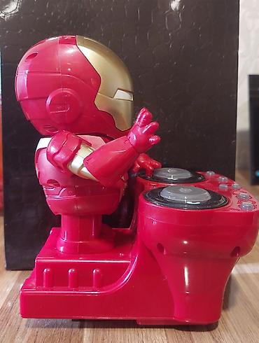 Uşaq musiqi alətləri: DJ iron man. Qutusundadır ve yenidir. Öz musiqisi ile hereket eden — 2