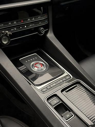 jaguar xe: Jaguar F-Pace: 2020 г., 2 л, Автомат, Бензин, Кроссовер — 6