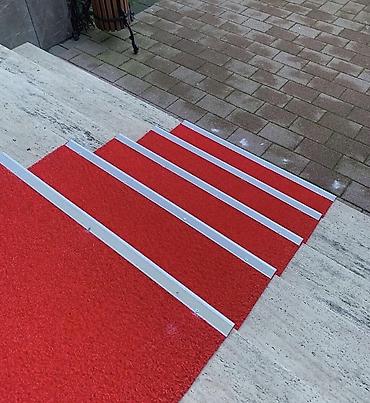 Rezin döşəmə örtüyü: 🚫 Sürüşdü, yıxıldı? – ARTIQ YOX! 🚫 Pilləkənlərə REZİN DÖŞƏMƏ ilə — 12