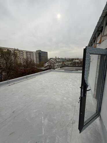 дома в районе аламединского рынка: Сдаю коммерческое здание с площадью в 630квможно 2отдельных или одно