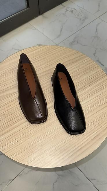 Qadın gündəlik loaferləri – minimalistik dizayn, kvadrat burunlu model