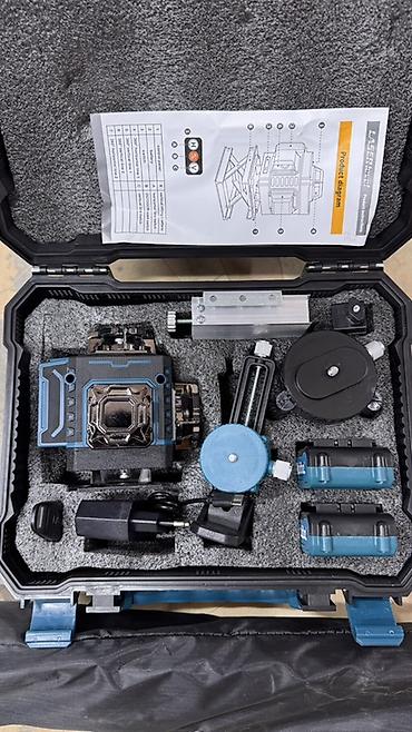 12 220: Лазерный уровень Makita 3D (полный комплект в кейсе) Профессиональный — 1