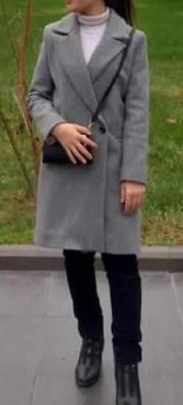 drap paltolar erkaklar uchun: Qadınlar üçün klassik boz payız-qış palto - Rəng: açıq/orta boz - — 1