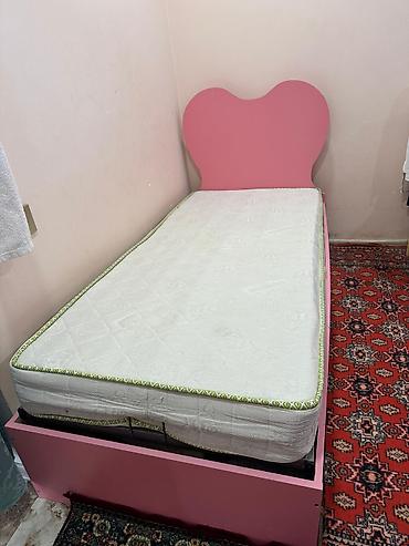 carpayı bazası: Uşaq/yeni yetmə üçün tək nəfərlik çarpayı və döşək dəsti. - Ölçü — 1