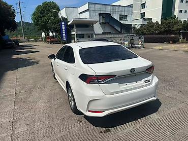 highlander 2017: Toyota Corolla: 2020 г., 1.8 л, Вариатор, Гибрид, Седан — 2