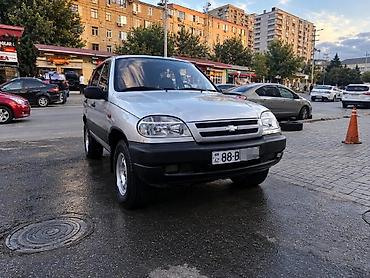 man sat: 🔥 CHEVROLET NIVA 1.7 | 2009 | 4x4 🔥 💪 Mator, karobka və mostlar əla — 2