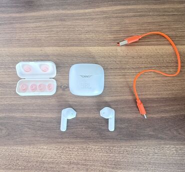 səs ucaldıcı: İşlənmiş Simsiz (Bluetooth) Qulaqcıqlar, JBL, rəng - Ağ