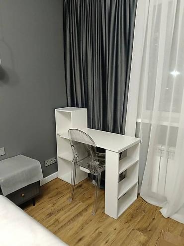 Компьютерные столы: Компьютерный стол, Новый, С полками — 8