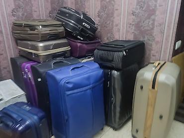 Чемоданы: Чемодан, Материал: Пластик, Большой (более 70 л), На колесах — 1