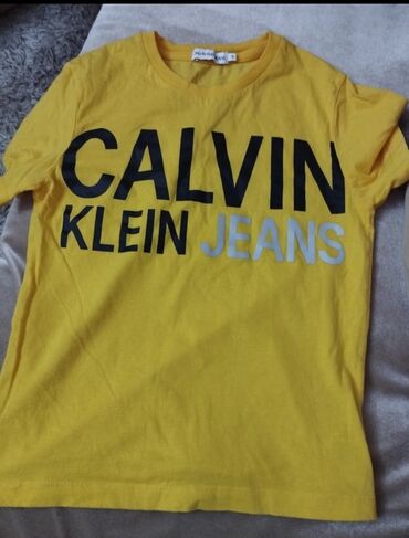 1 yas dekorlari: Kofta 10 yaşa 1 dəfə geynilib Calvin Klein