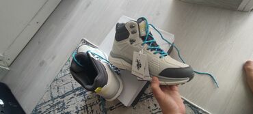 Manometers: U.S. Polo Assn. kişi idman ayaqqabısı/boots Yenidir ayağıma balaca