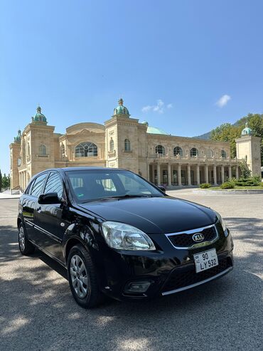 beton mikser satilir: Kia Rio: 1.5 l | 2009 il Hetçbek