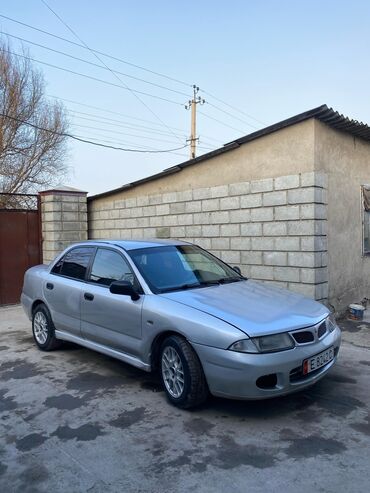 Mitsubishi: Mitsubishi Carisma: 1997 г., 1.6 л, Механика, Бензин, Седан