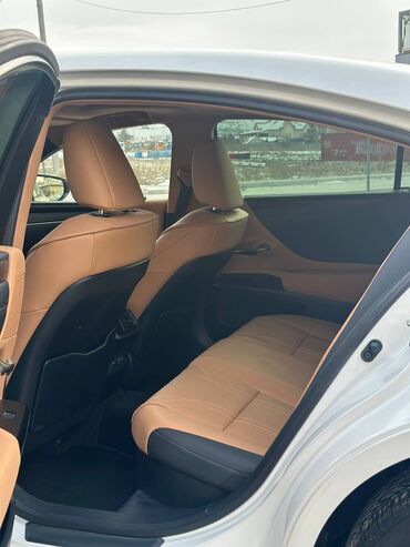 Lexus: Lexus ES: 2023 г., 2.5 л, Автомат, Гибрид, Седан — 5