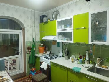 Продажа квартир: 3 комнаты, 76 м², 106 серия, 2 этаж, Косметический ремонт