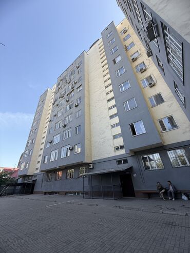 сдаю 2х кв: 2 комнаты, 70 м², Элитка, 2 этаж